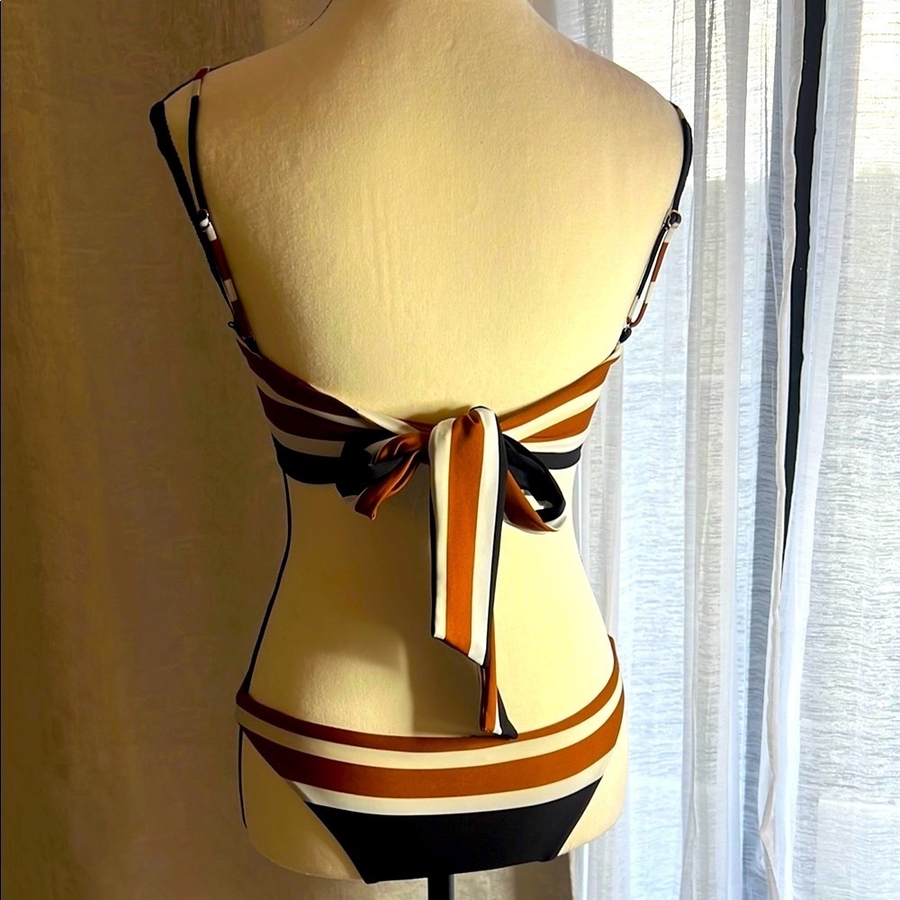 SAME Swin Bikini Set - Picture 3 of 8